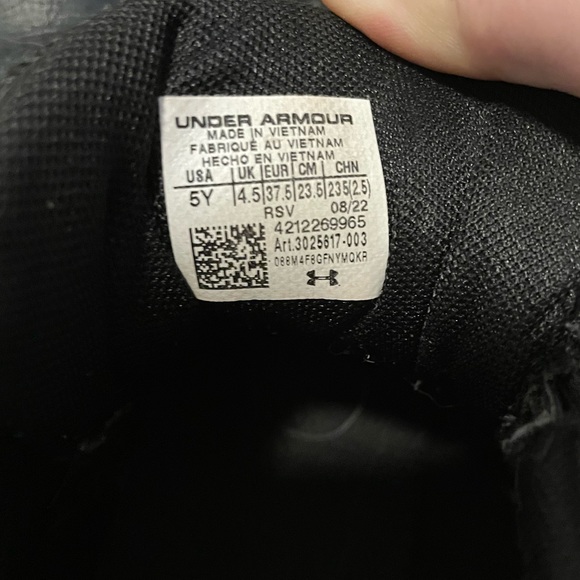 Under Armour Grade School UA Lockdown 6 Basketball Shoes Sneaker Size 5 Boys - Picture 5 of 9